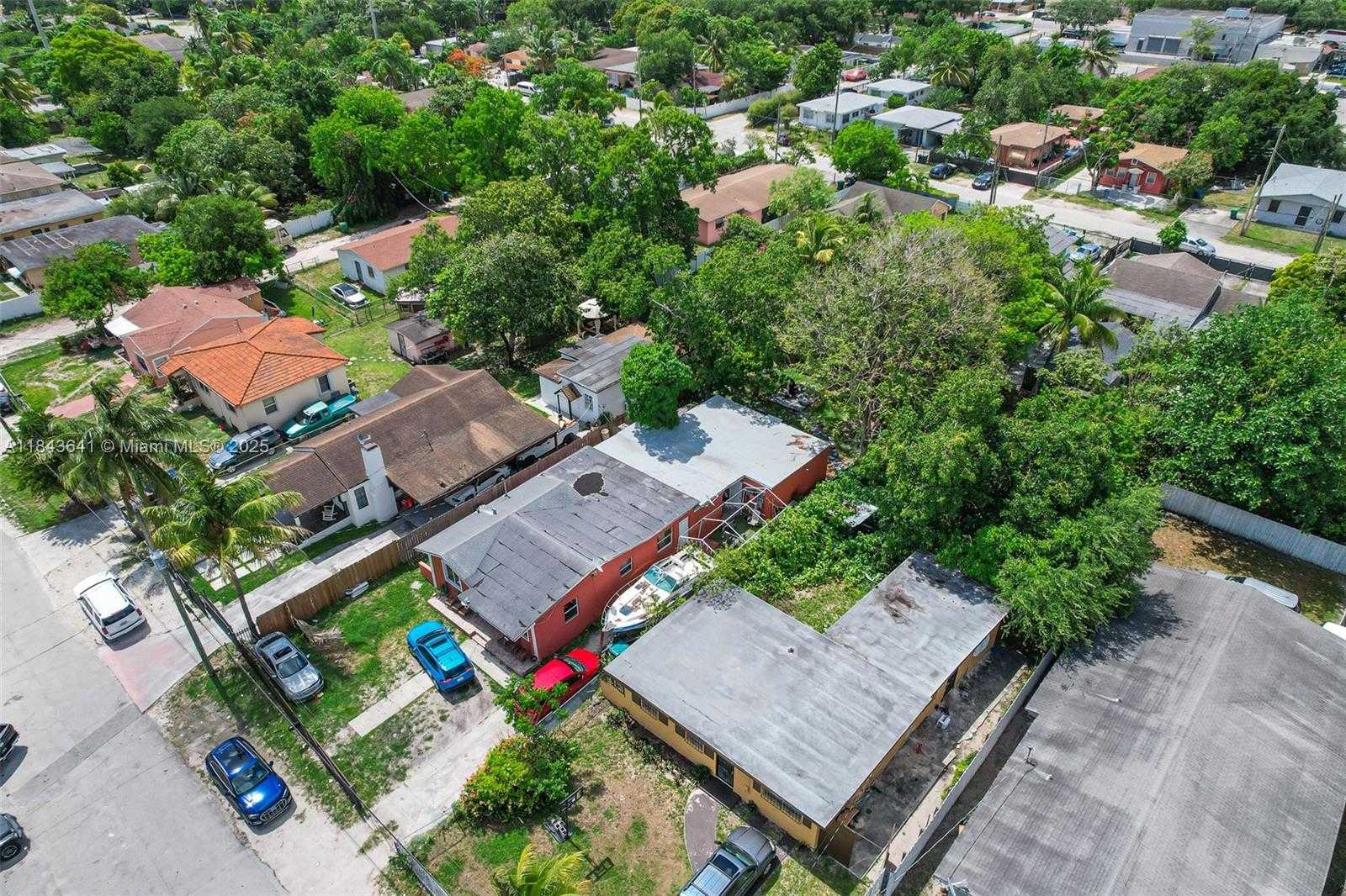 Small Image of 578 NORTH WEST 97TH ST #2, Miami Number 57