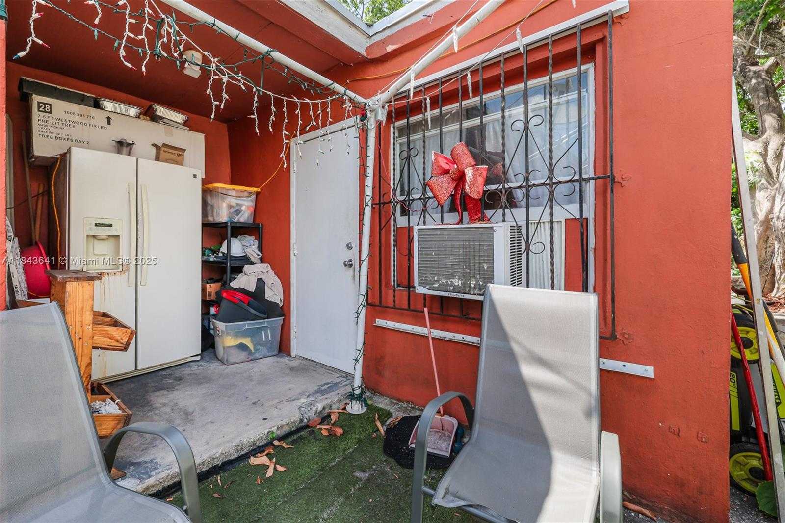 Small Image of 578 NORTH WEST 97TH ST #2, Miami Number 64
