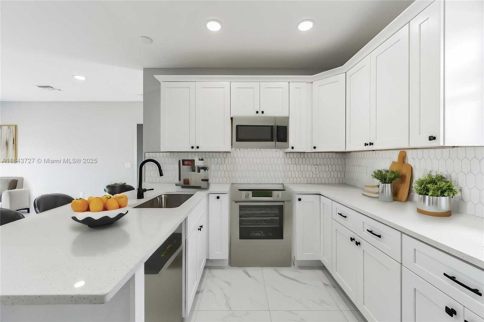 Small Image of 1315 DIPLOMAT PKWY E #2, Cape Coral Number 4