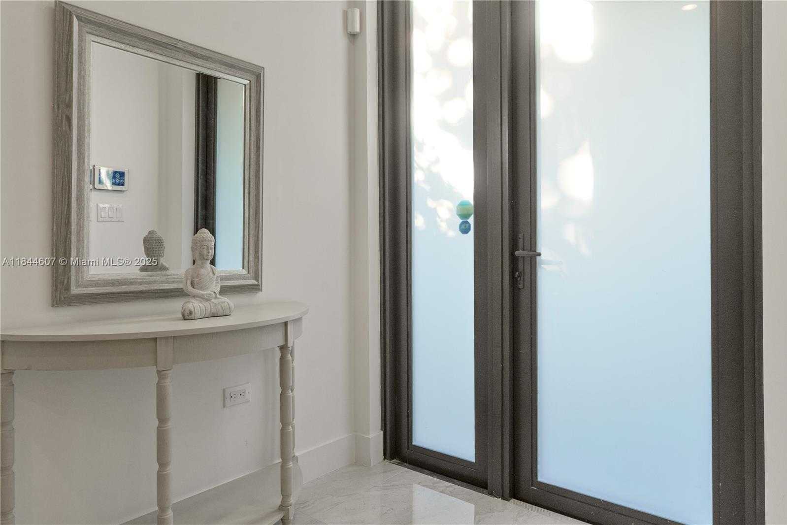 Small Image of 2887 SOUTH WEST 33RD AVE #2, Miami Number 15