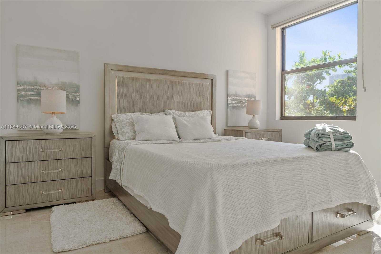 Small Image of 2887 SOUTH WEST 33RD AVE #2, Miami Number 18