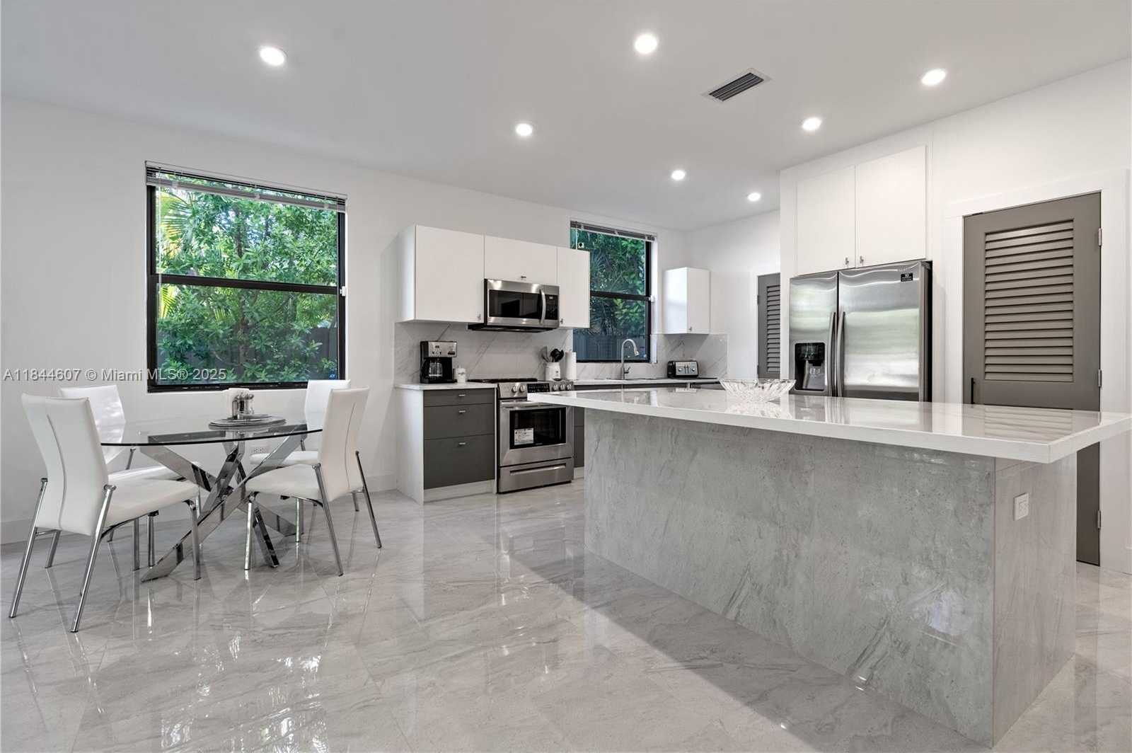 Small Image of 2887 SOUTH WEST 33RD AVE #2, Miami Number 2