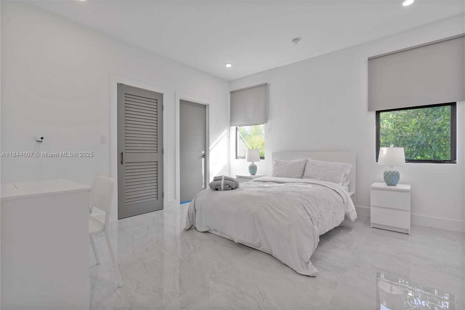 Small Image of 2887 SOUTH WEST 33RD AVE #2, Miami Number 20