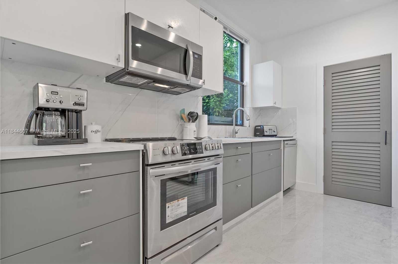 Small Image of 2887 SOUTH WEST 33RD AVE #2, Miami Number 33