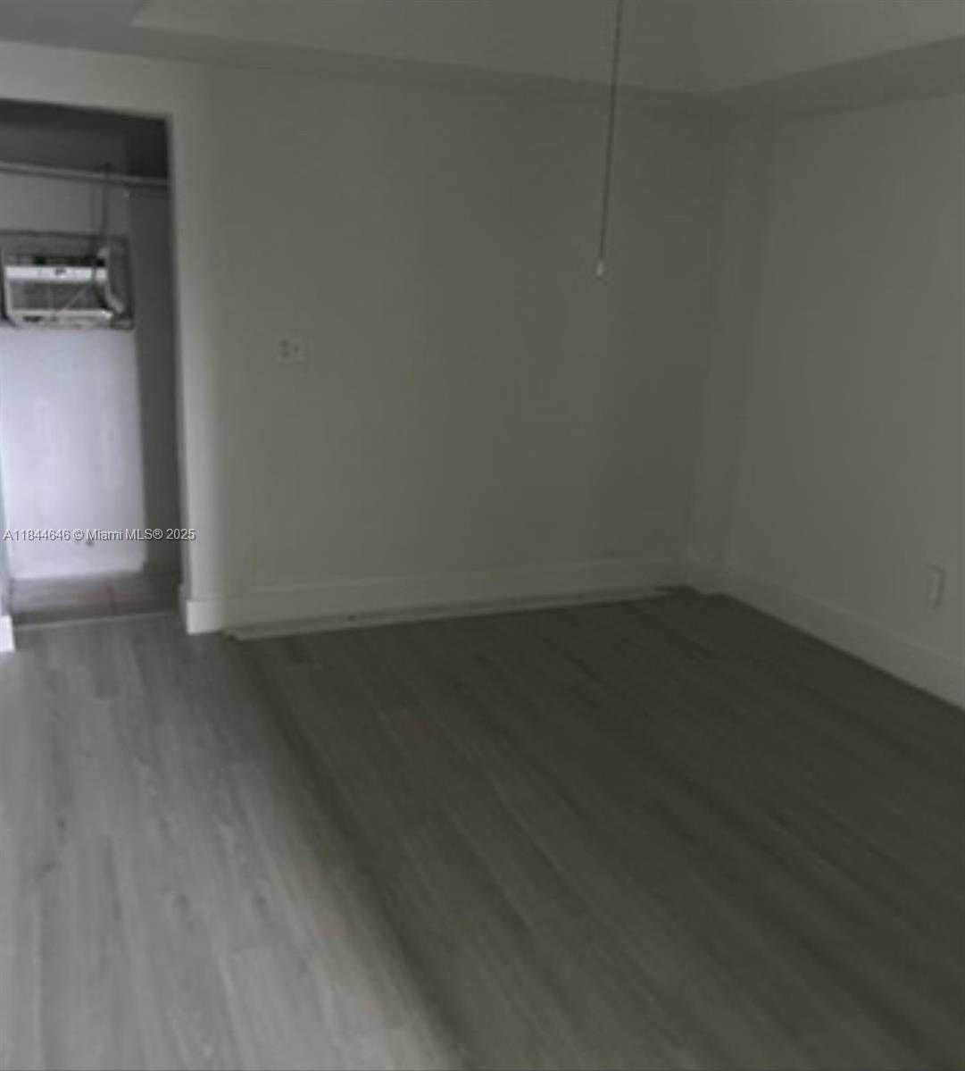 Small Image of 2215 NORTH WEST 33RD ST, Miami Number 17