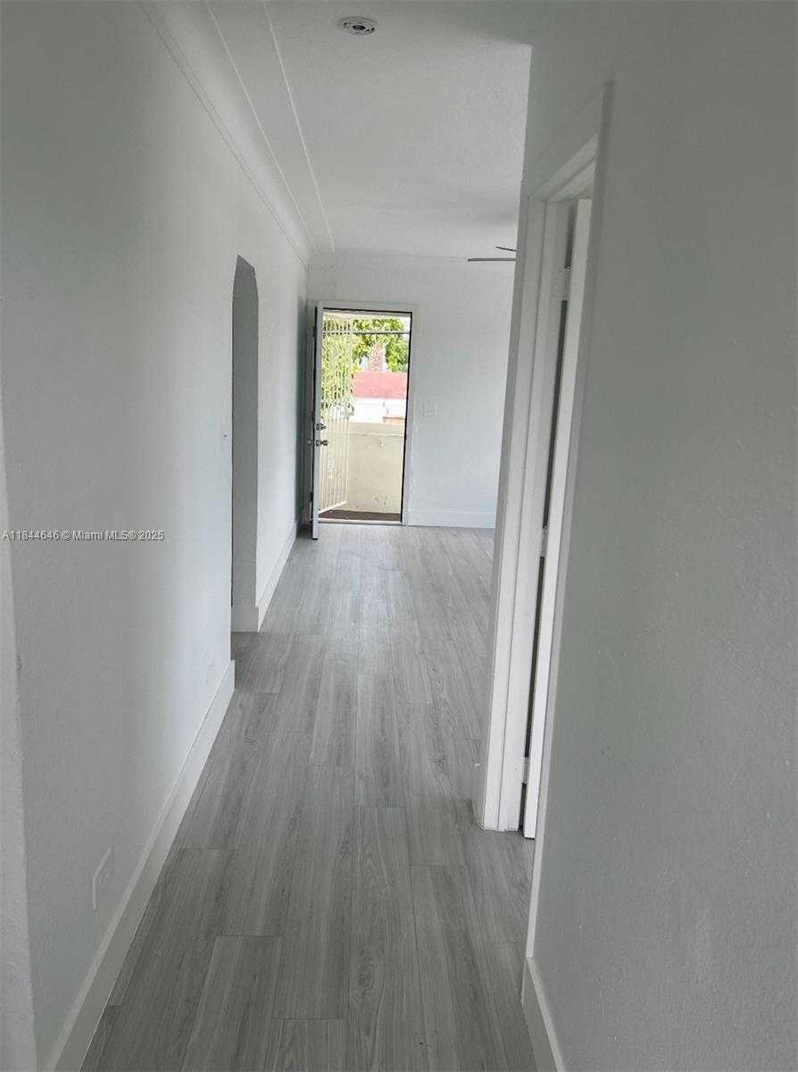 Small Image of 2215 NORTH WEST 33RD ST, Miami Number 20