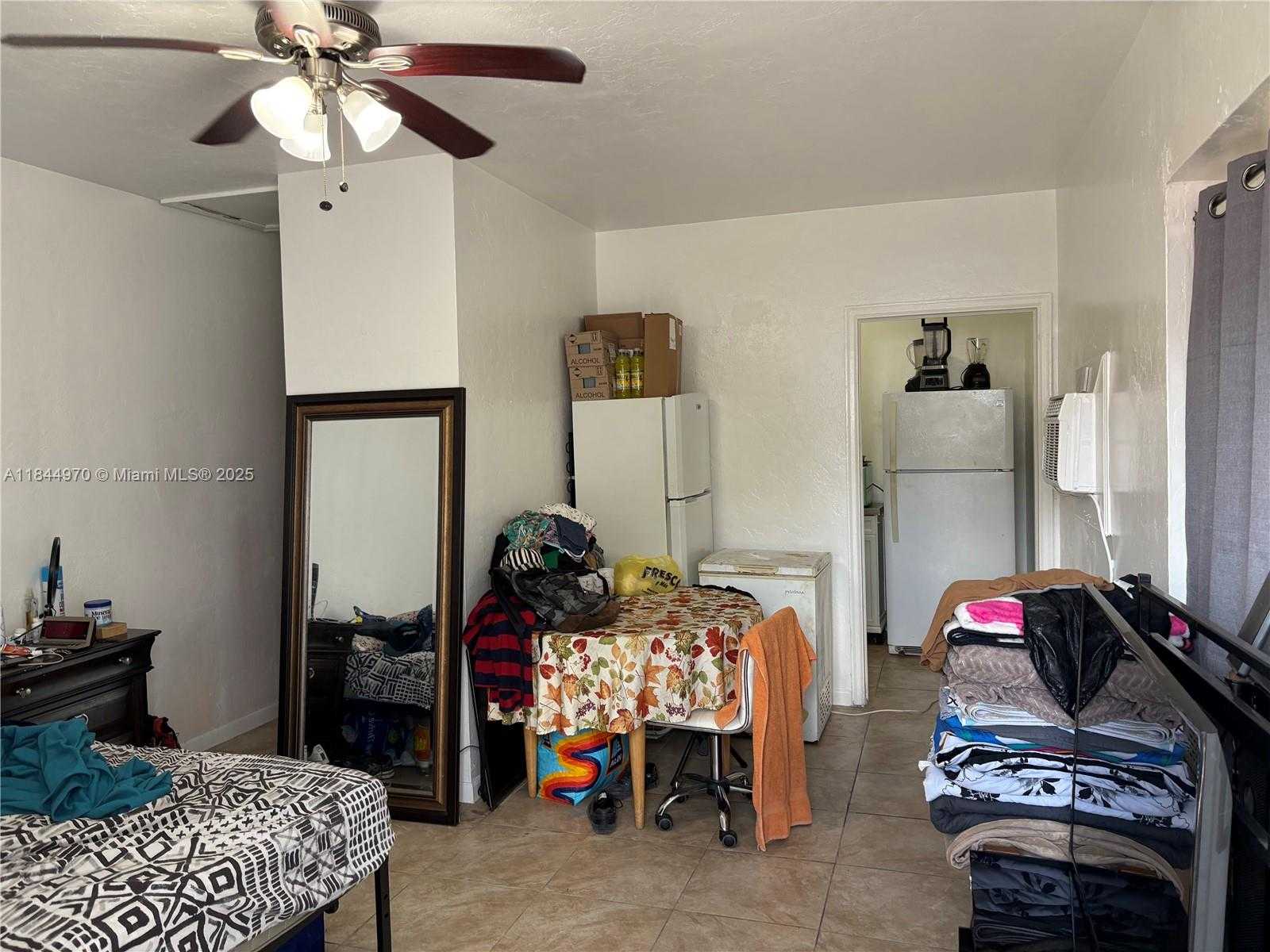 Small Image of 3072 SOUTH WEST 16TH ST, Miami Number 12