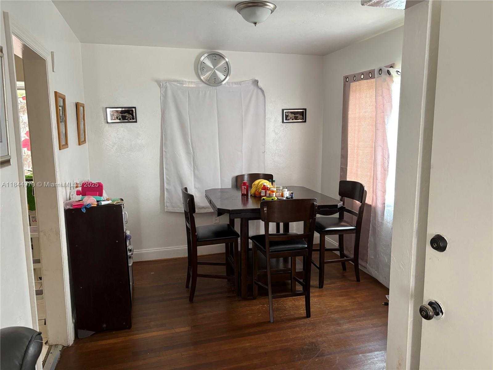 Small Image of 3072 SOUTH WEST 16TH ST, Miami Number 14