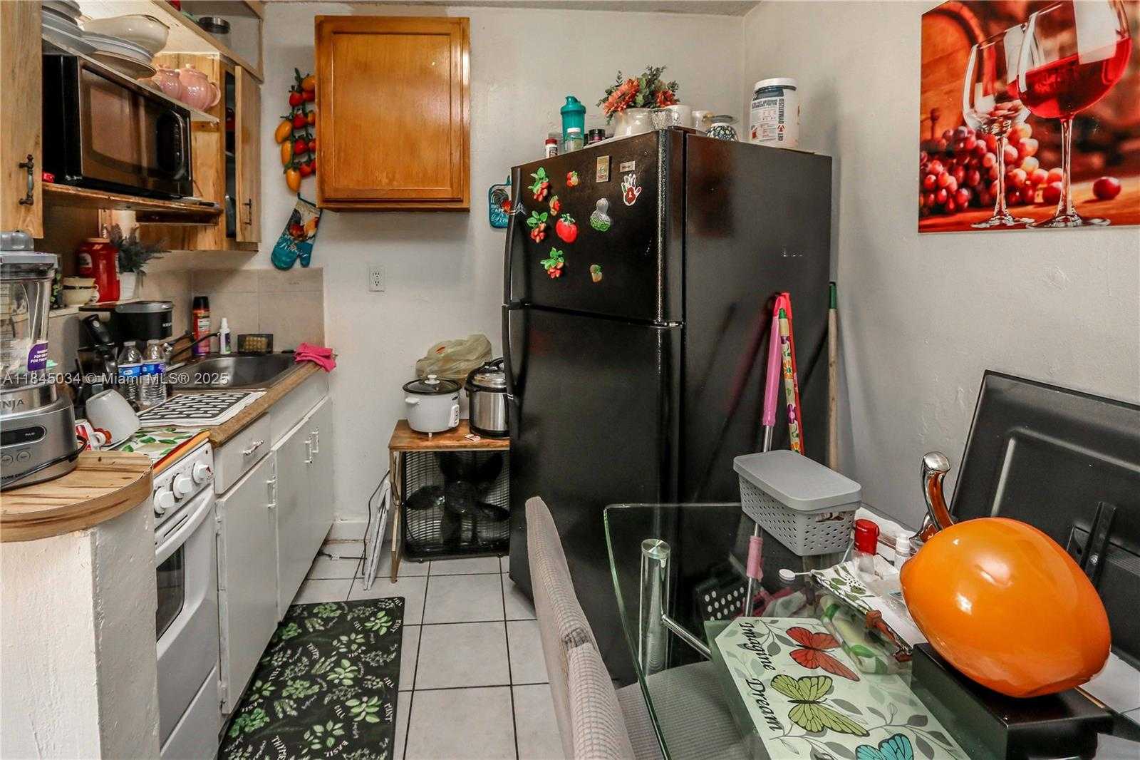 Small Image of 190 WEST 33RD ST #4, Hialeah Number 17