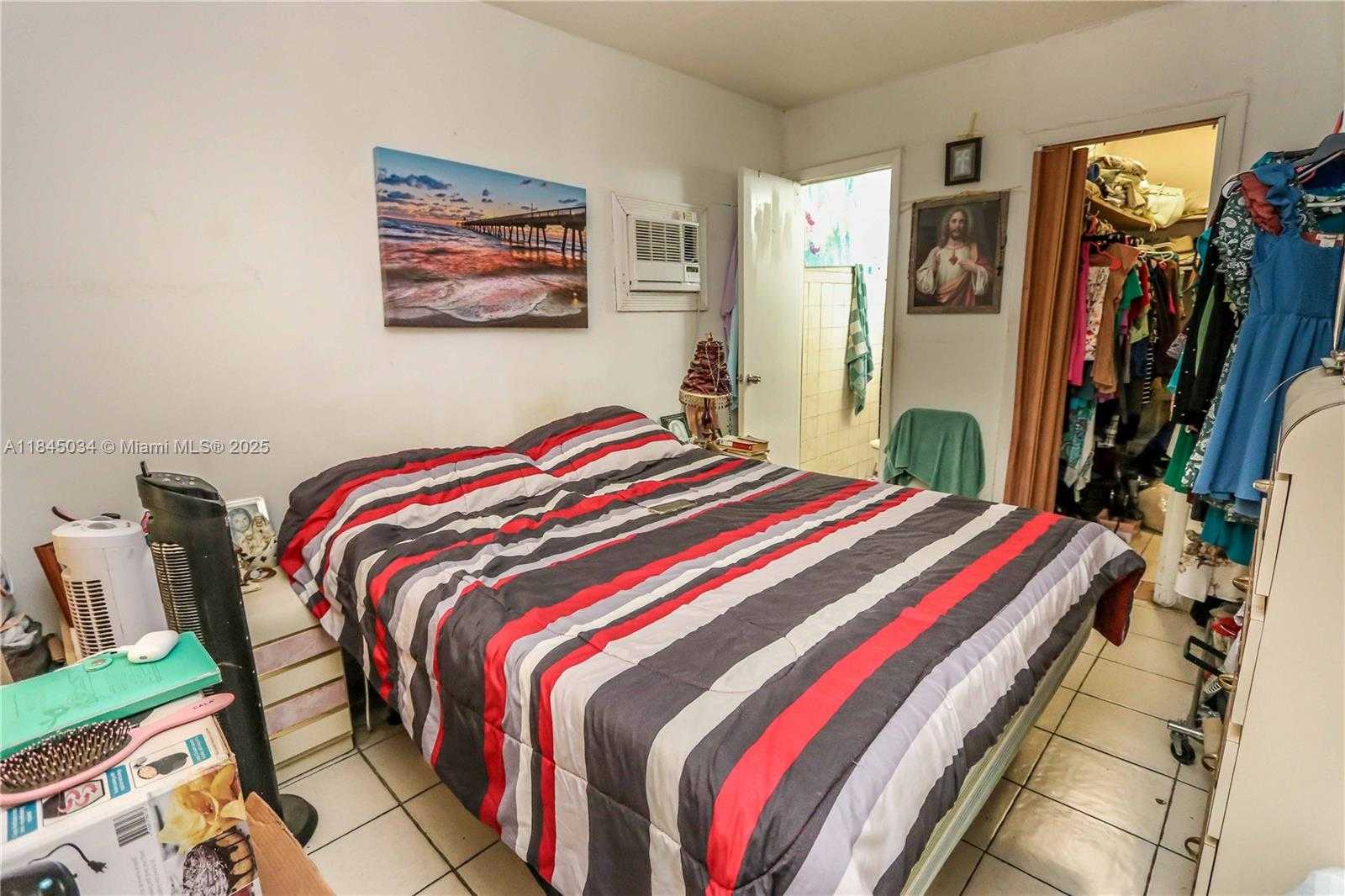 Small Image of 190 WEST 33RD ST #4, Hialeah Number 26
