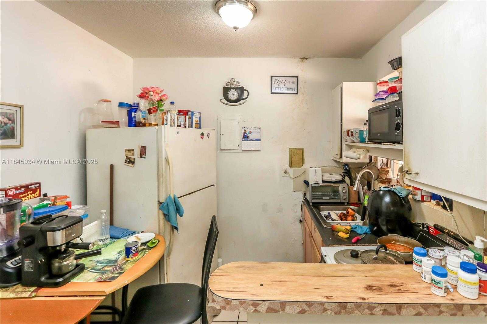 Small Image of 190 WEST 33RD ST #4, Hialeah Number 27