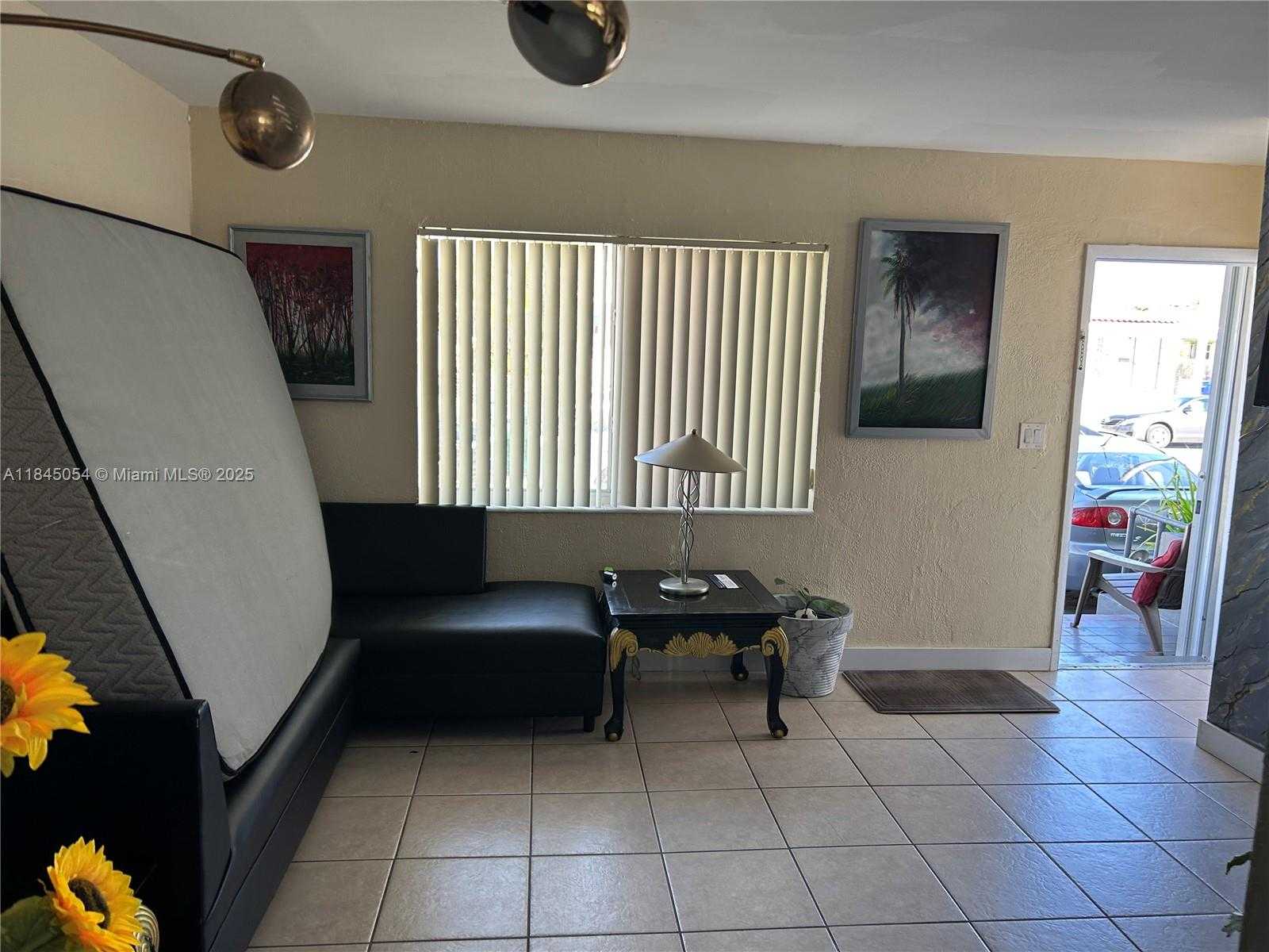 Small Image of 2012 NORTH WEST 2ND ST, Miami Number 5