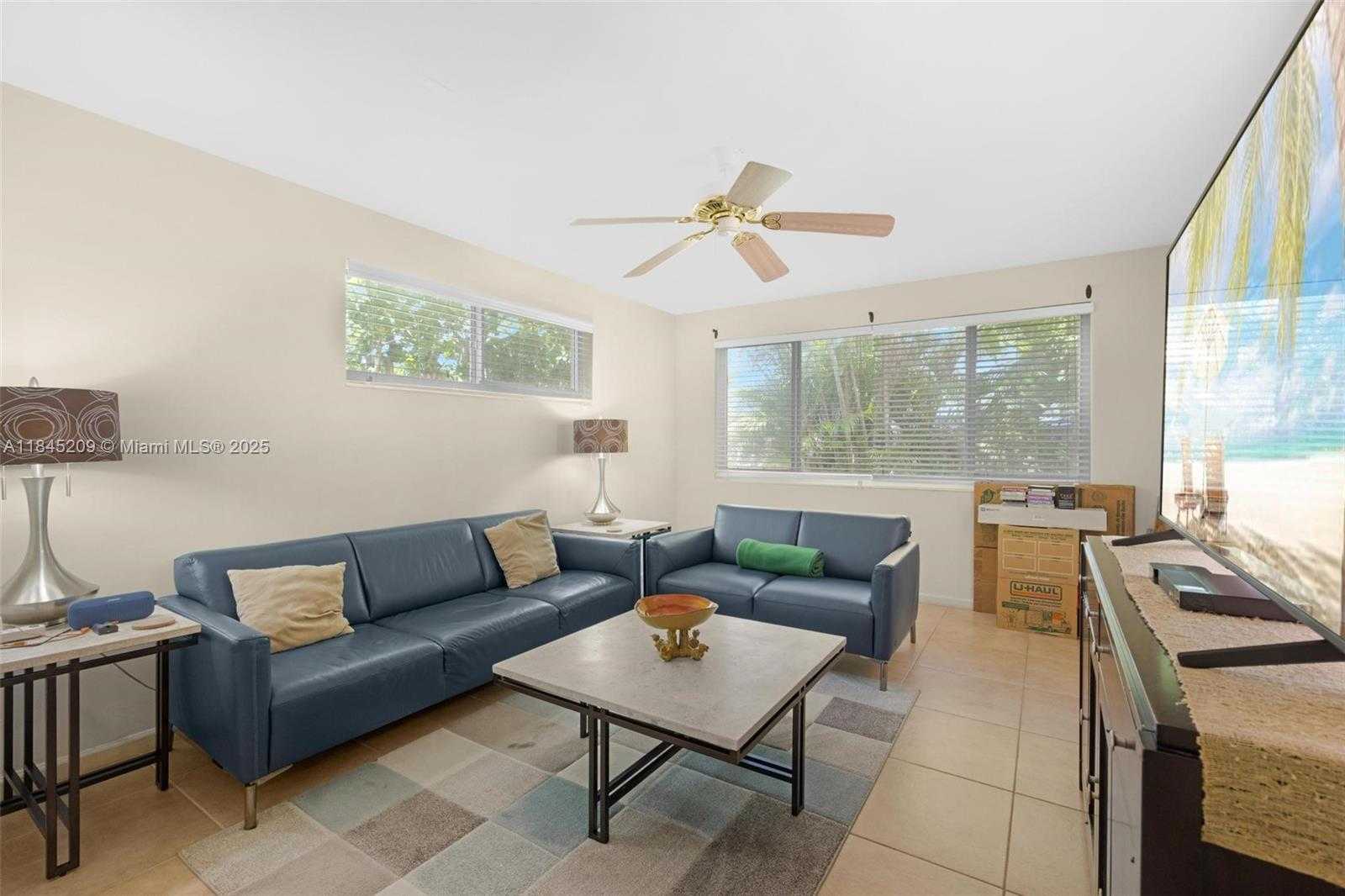 Small Image of 1433 NORTH EAST 22ND ST, Wilton Manors Number 23