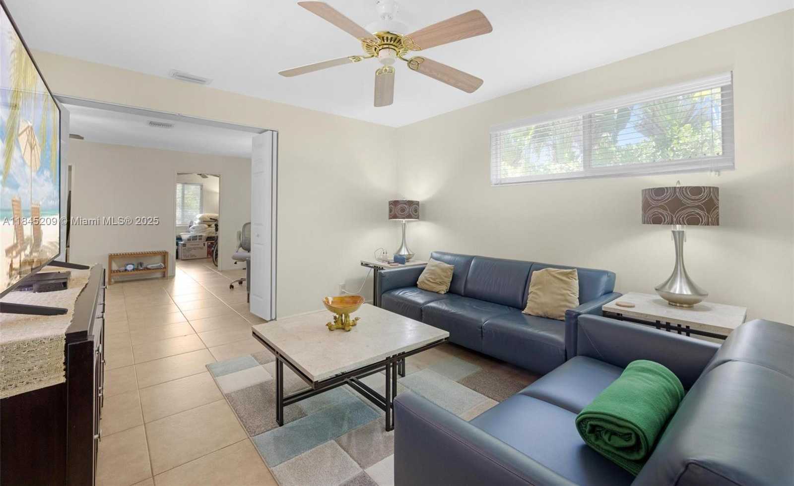 Small Image of 1433 NORTH EAST 22ND ST, Wilton Manors Number 24