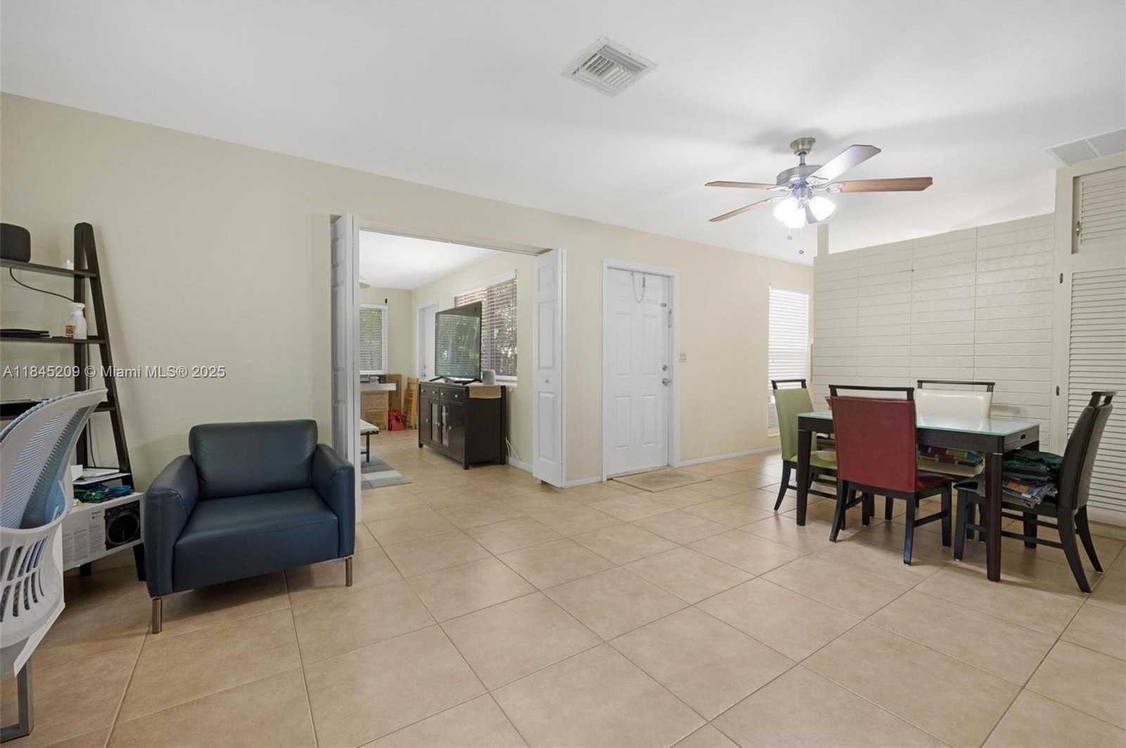 Small Image of 1433 NORTH EAST 22ND ST, Wilton Manors Number 26