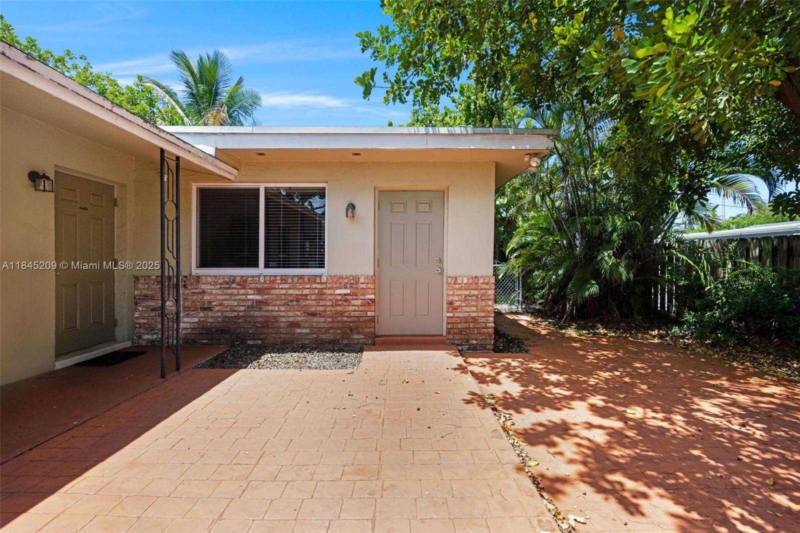 Small Image of 1433 NORTH EAST 22ND ST, Wilton Manors Number 36