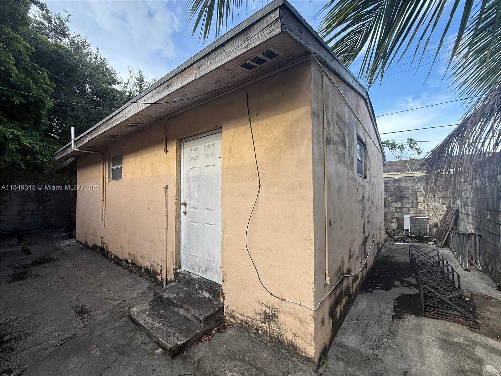 Small Image of 13425 NORTH WEST 31ST AVE, Opa-Locka Number 23