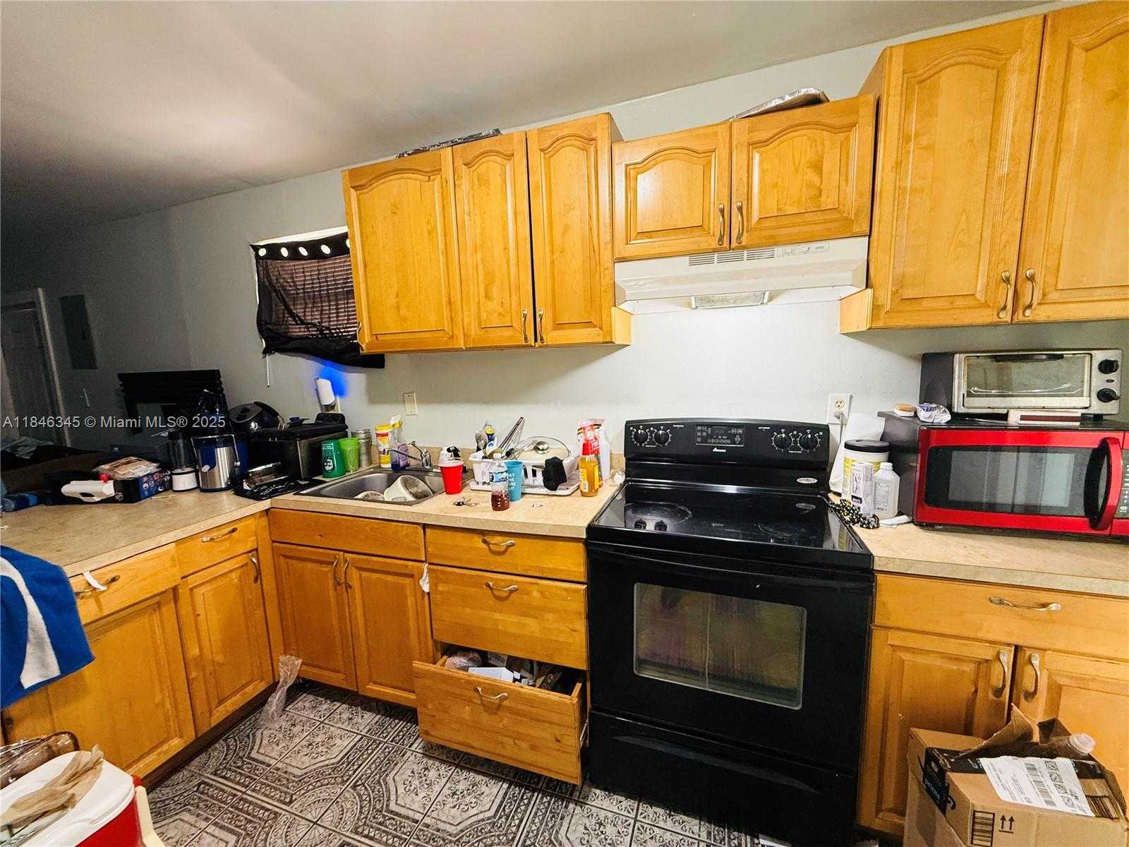 Small Image of 13425 NORTH WEST 31ST AVE, Opa-Locka Number 28