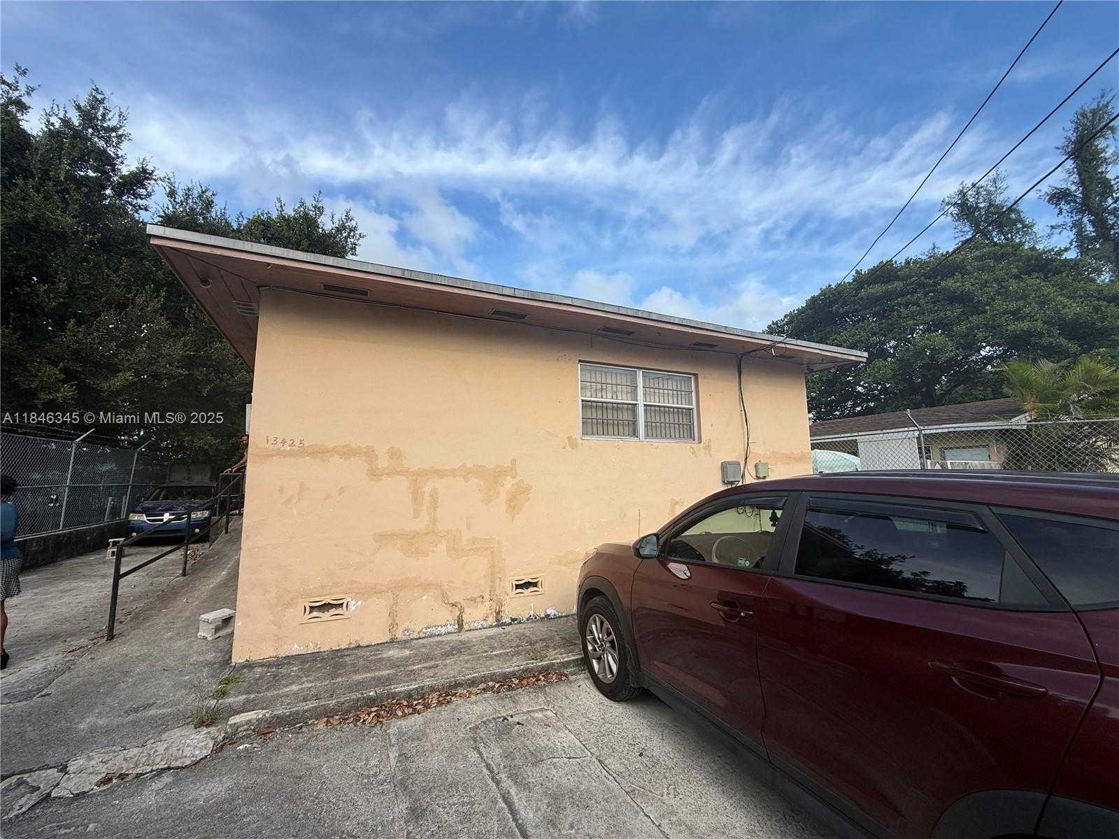 Small Image of 13425 NORTH WEST 31ST AVE, Opa-Locka Number 32