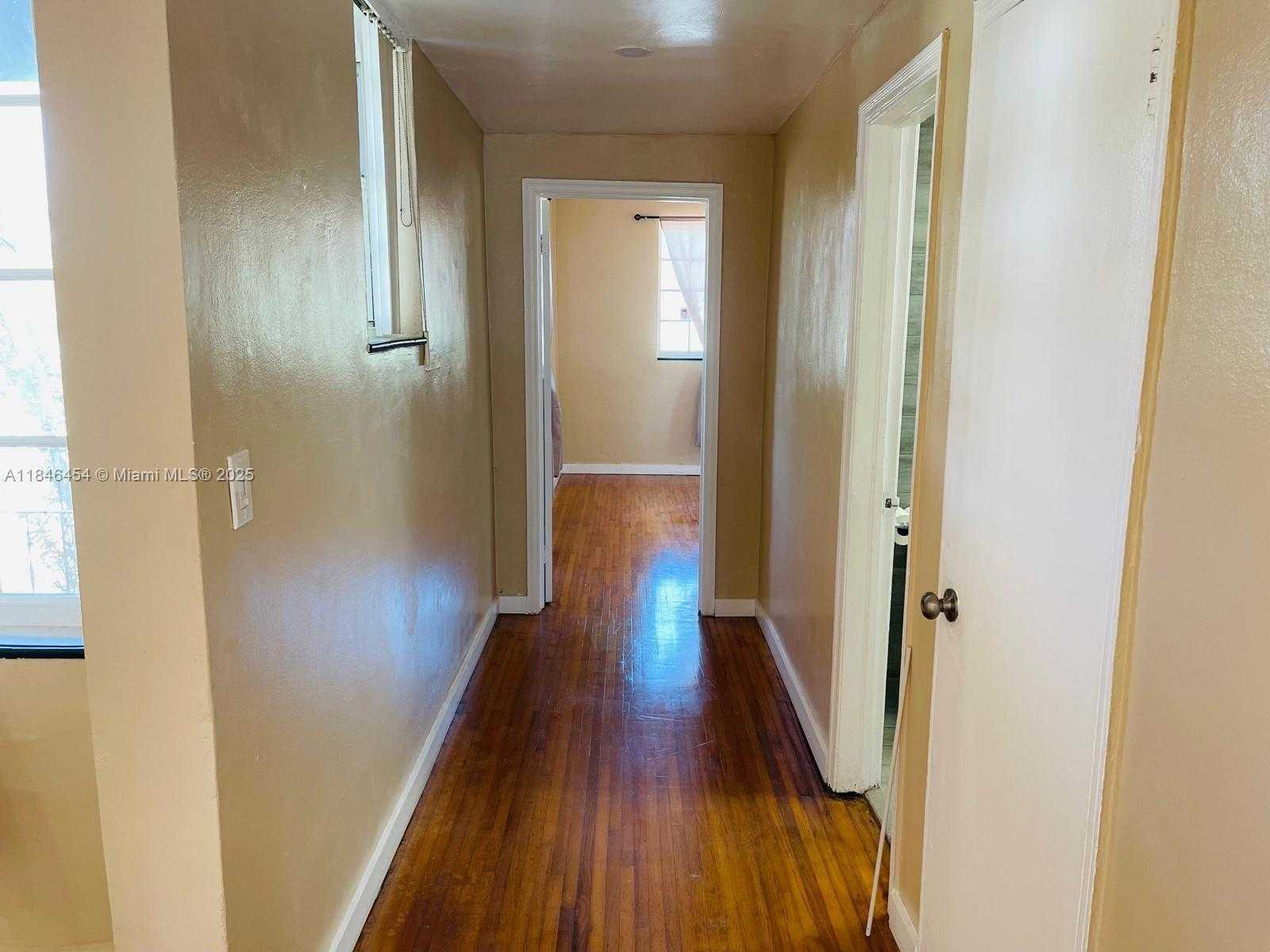Small Image of 1400 NORTH EAST 148TH ST, Miami Number 28
