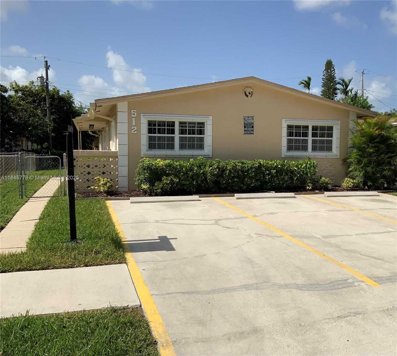 Small Image of 512 SOUTH WEST 10TH ST, Hallandale Beach Number 4