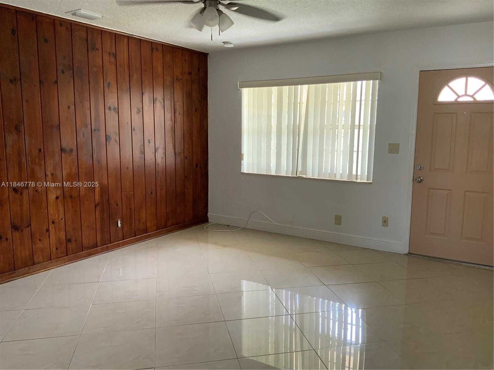 Small Image of 512 SOUTH WEST 10TH ST, Hallandale Beach Number 42