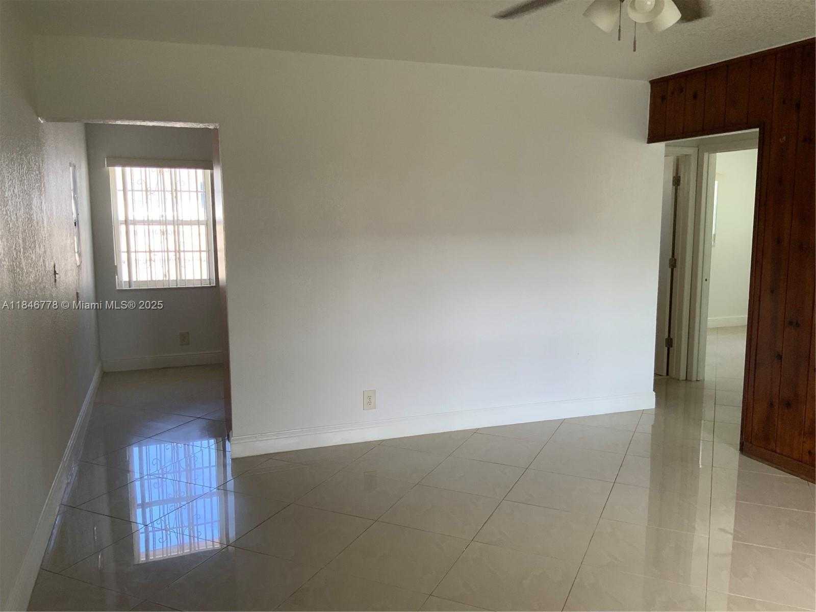 Small Image of 512 SOUTH WEST 10TH ST, Hallandale Beach Number 44