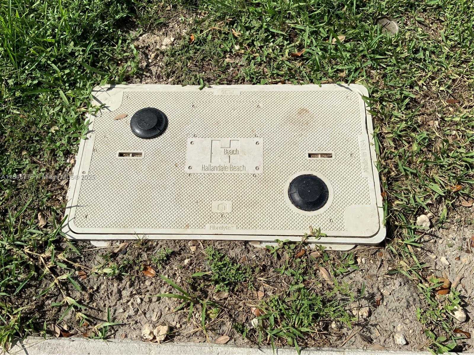 Small Image of 512 SOUTH WEST 10TH ST, Hallandale Beach Number 5