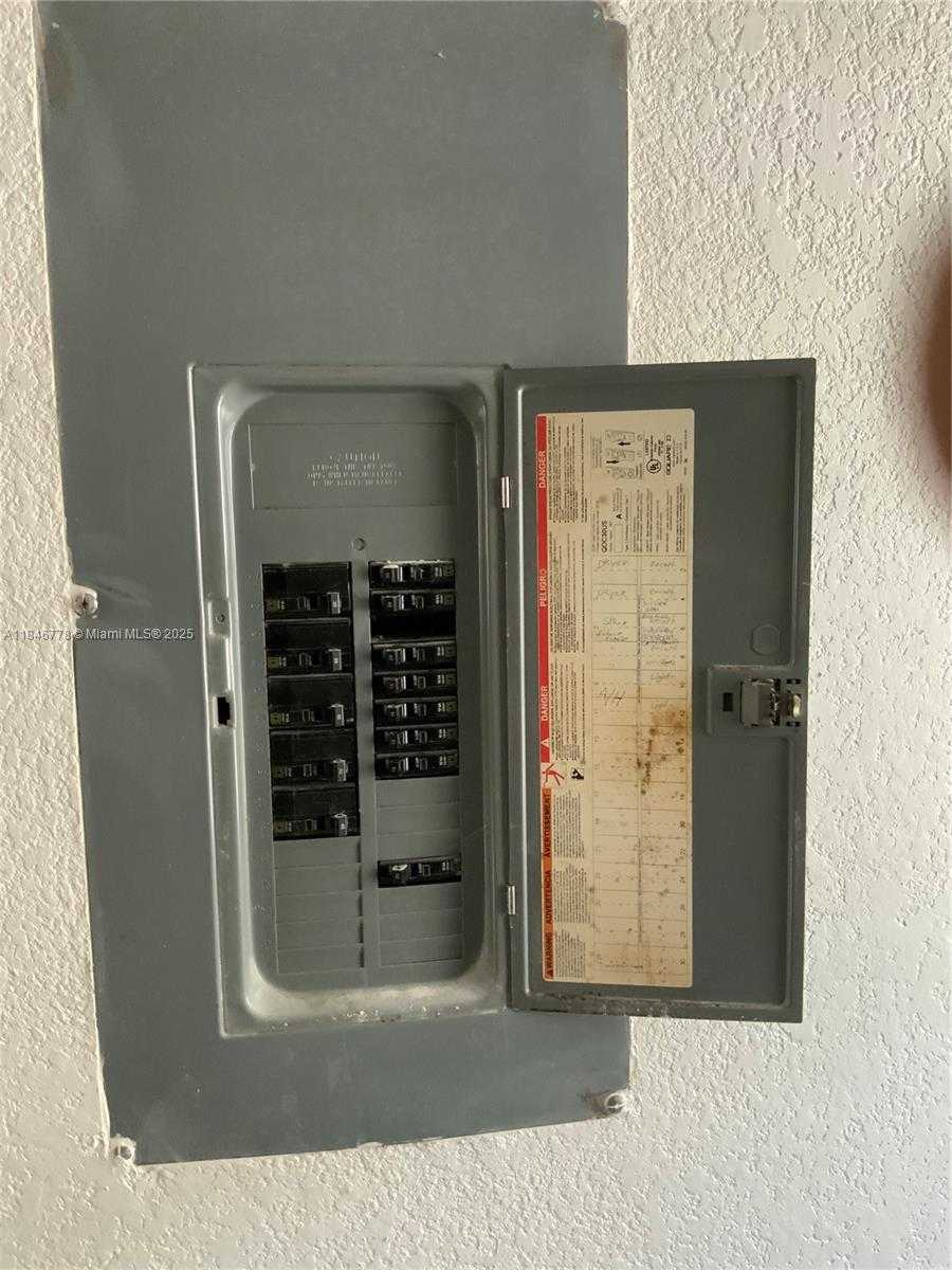 Small Image of 512 SOUTH WEST 10TH ST, Hallandale Beach Number 51