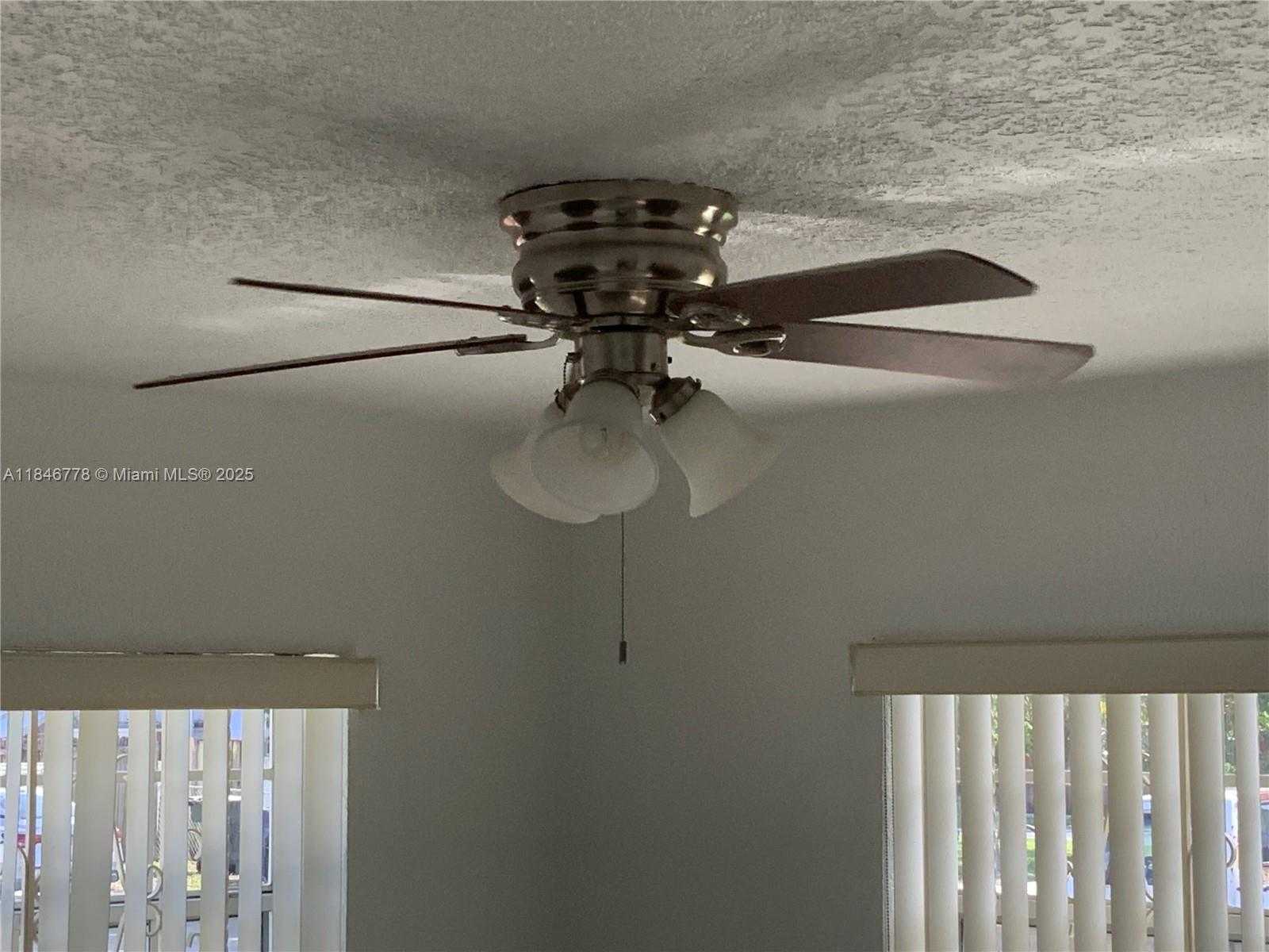 Small Image of 512 SOUTH WEST 10TH ST, Hallandale Beach Number 52