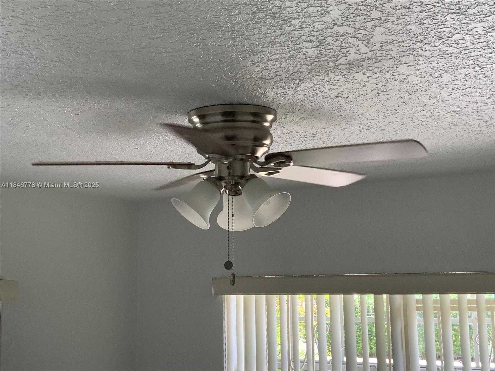 Small Image of 512 SOUTH WEST 10TH ST, Hallandale Beach Number 56