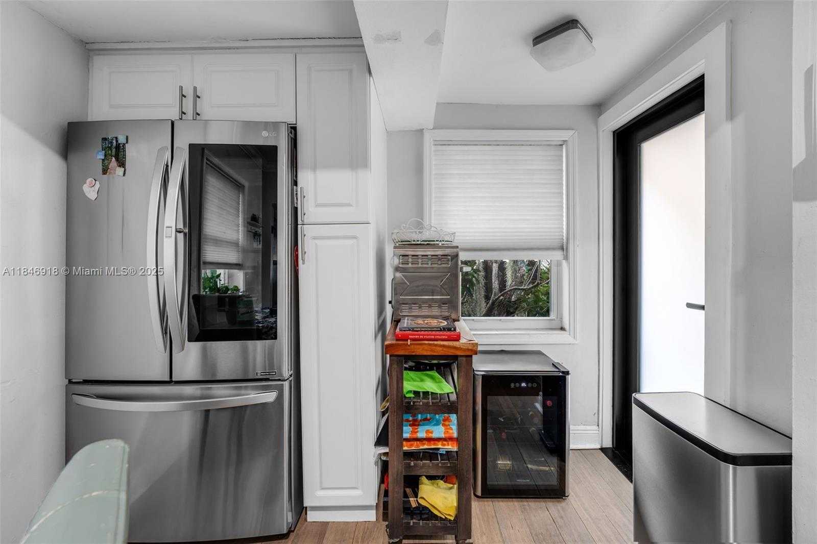 Small Image of 2931 SOUTH WEST 36TH CT, Miami Number 10