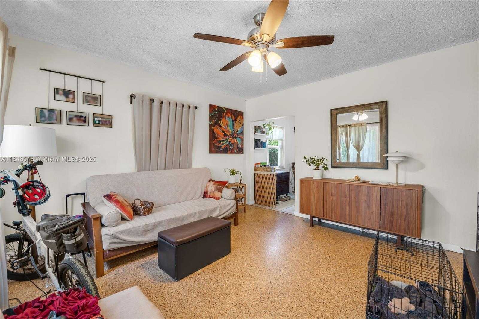 Small Image of 2931 SOUTH WEST 36TH CT, Miami Number 20