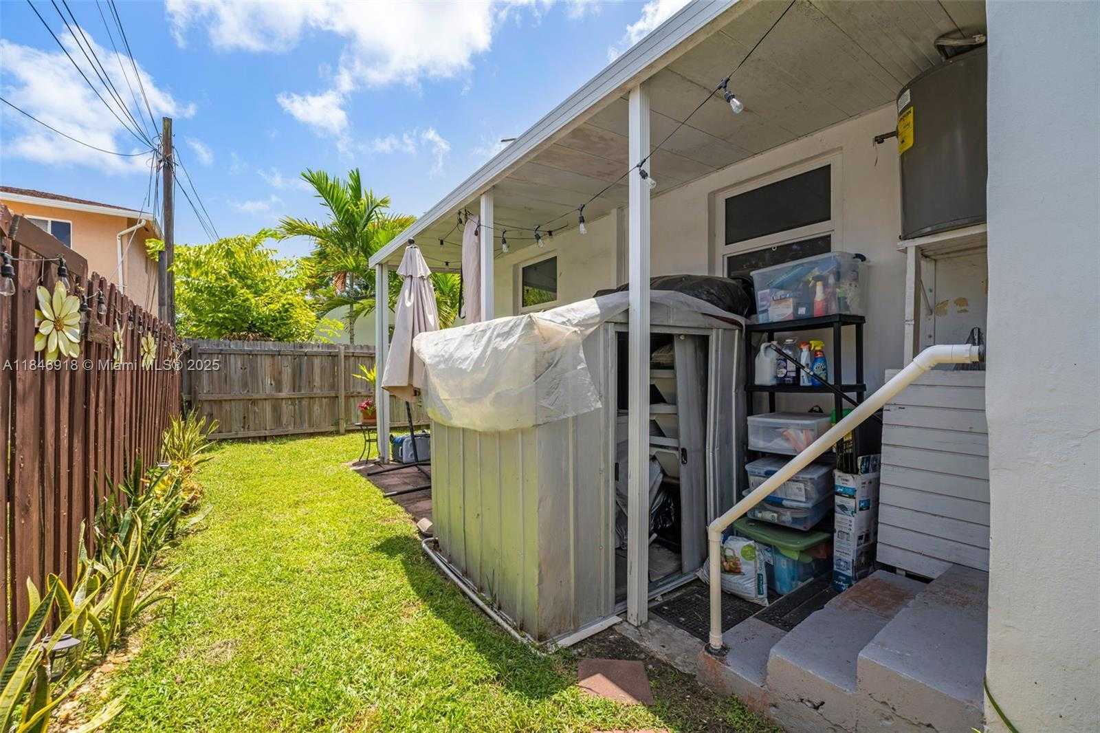 Small Image of 2931 SOUTH WEST 36TH CT, Miami Number 28