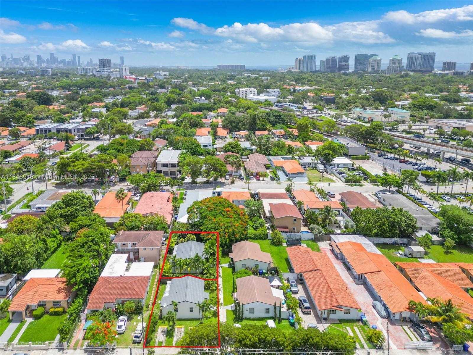 Small Image of 2931 SOUTH WEST 36TH CT, Miami Number 32