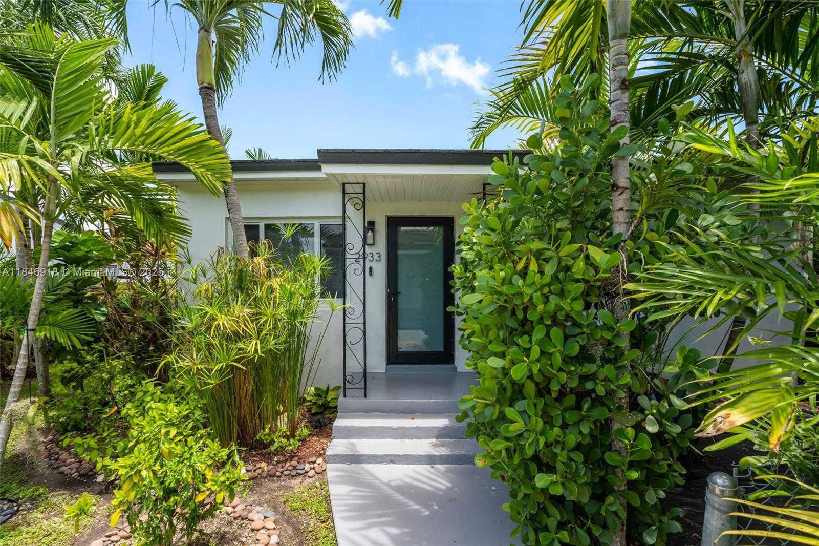 Small Image of 2931 SOUTH WEST 36TH CT, Miami Number 6