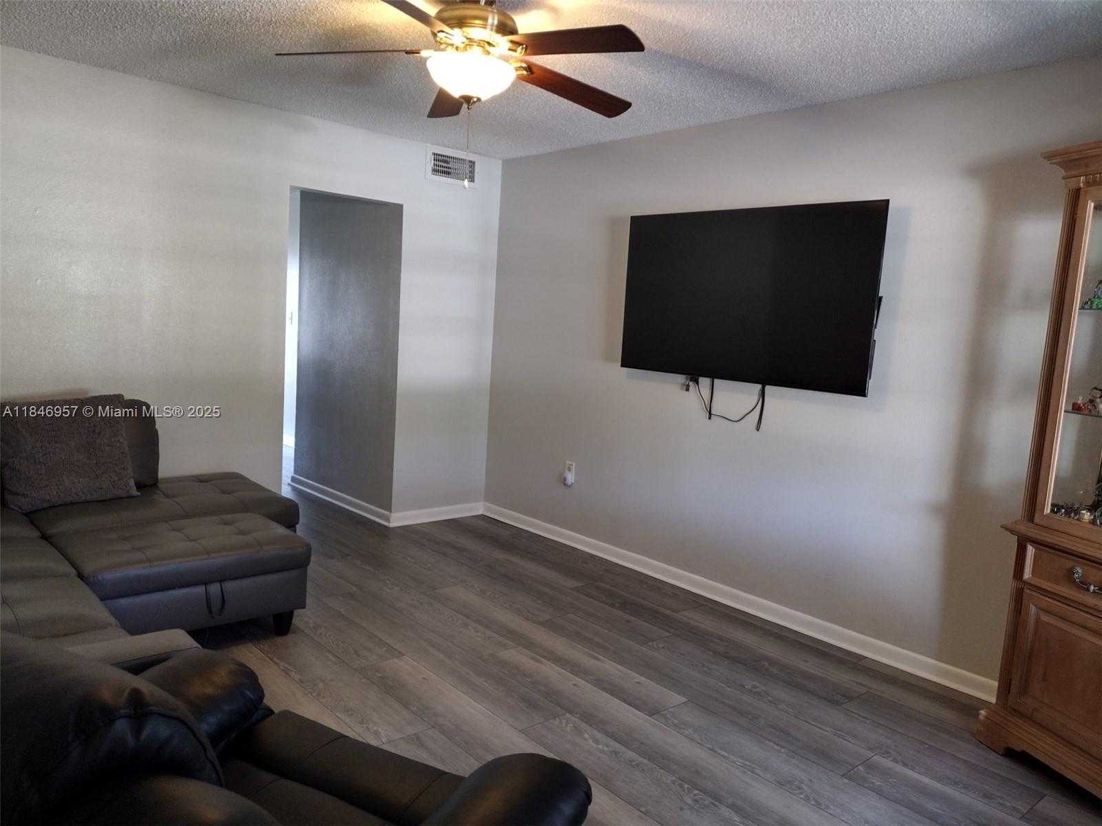 Small Image of 4136 PLACID LAKES BLVD, Lake Placid Number 3