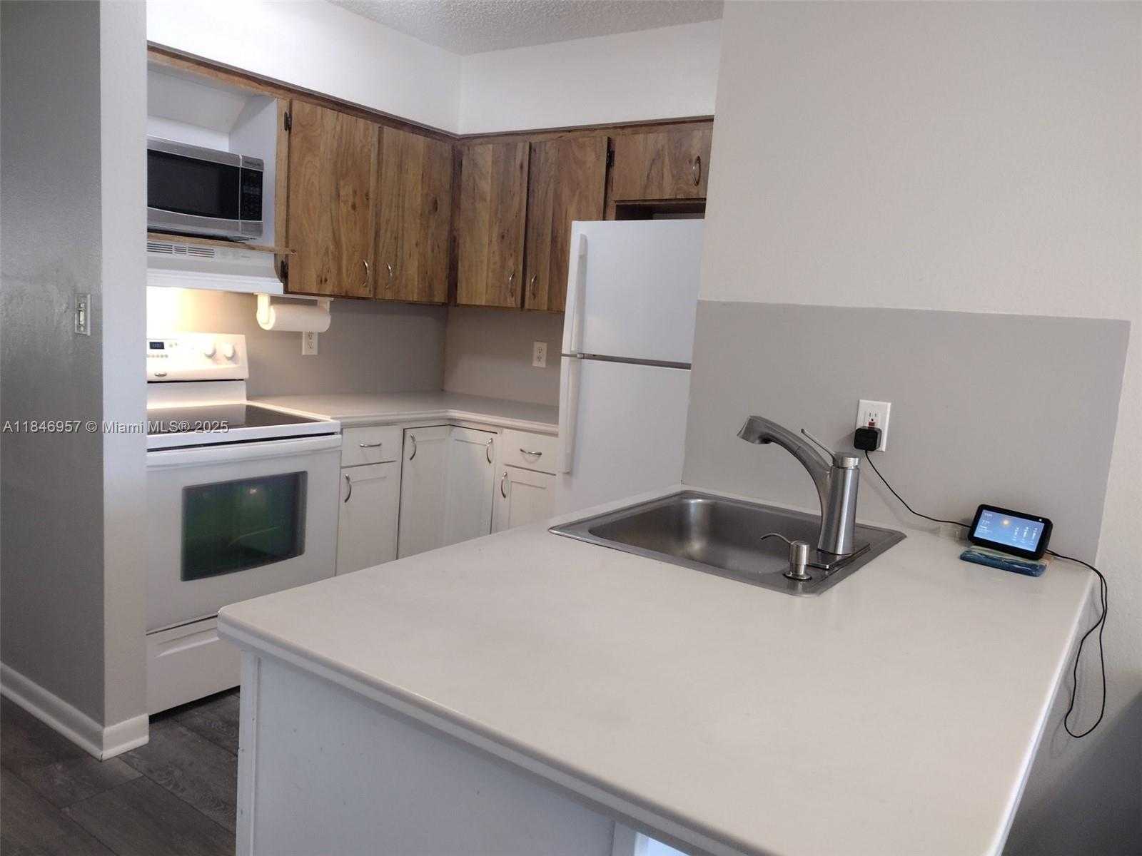 Small Image of 4136 PLACID LAKES BLVD, Lake Placid Number 4