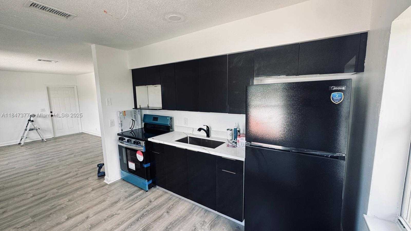 Small Image of 1006 10TH ST #4, West Palm Beach Number 6