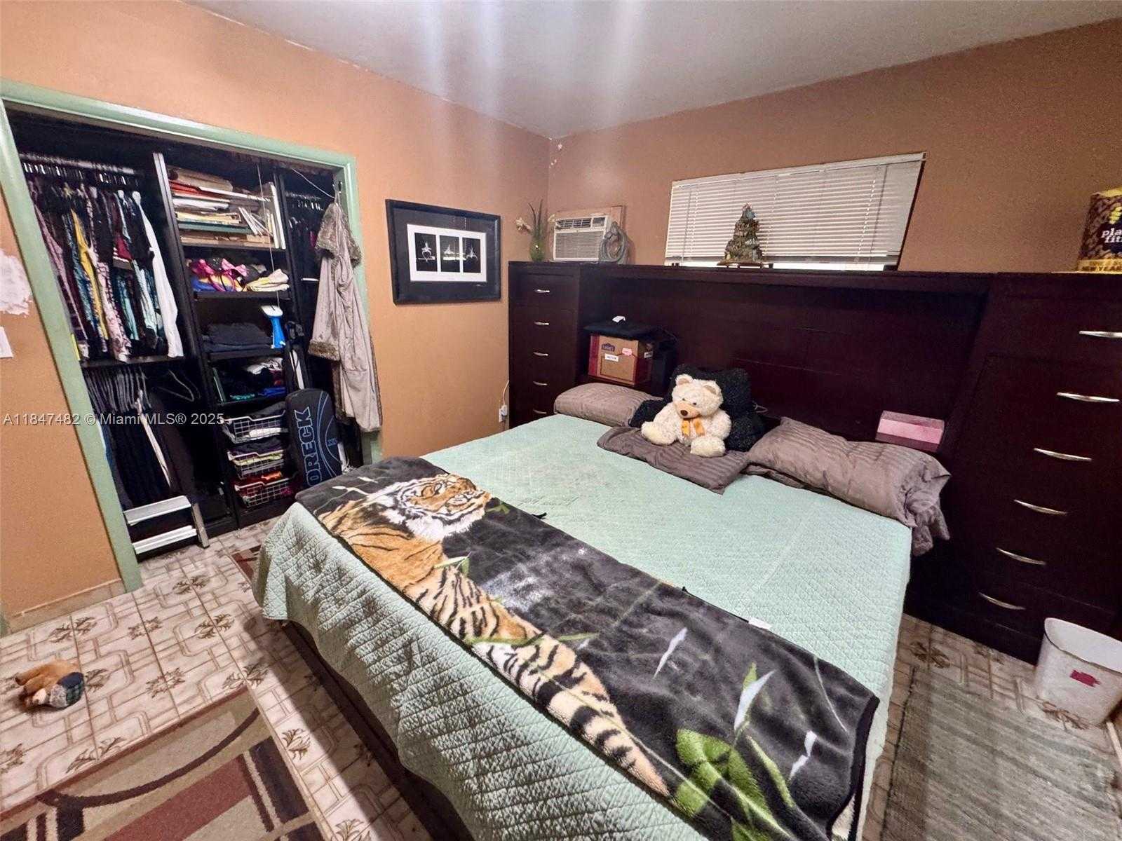 Small Image of 520 NORTH EAST 137TH ST, North Miami Number 10