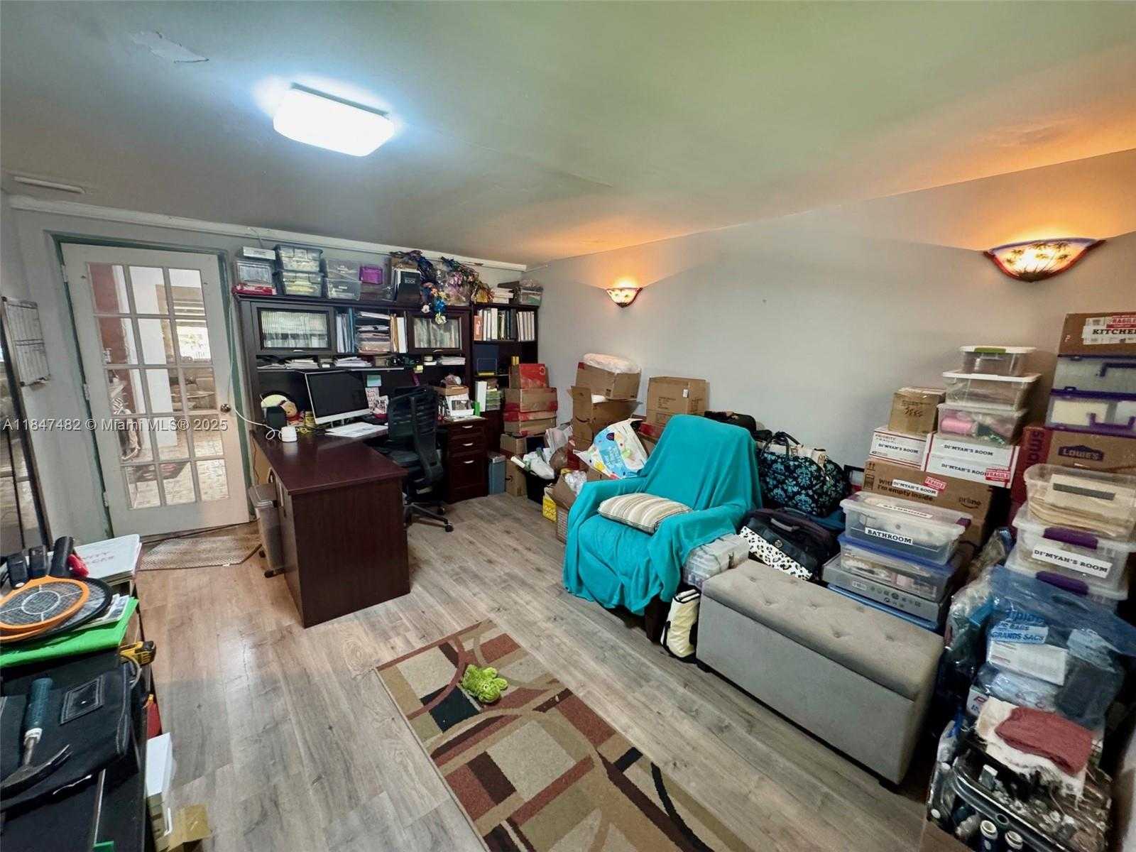 Small Image of 520 NORTH EAST 137TH ST, North Miami Number 26