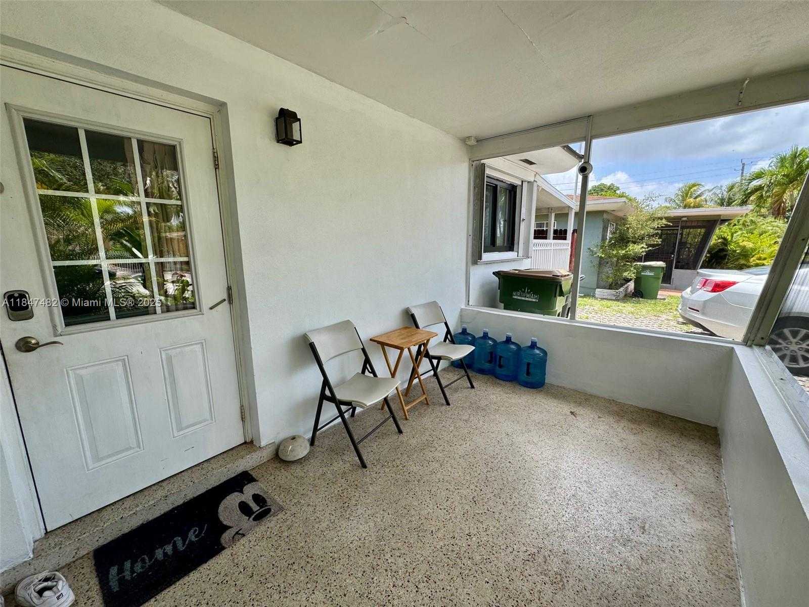 Small Image of 520 NORTH EAST 137TH ST, North Miami Number 27