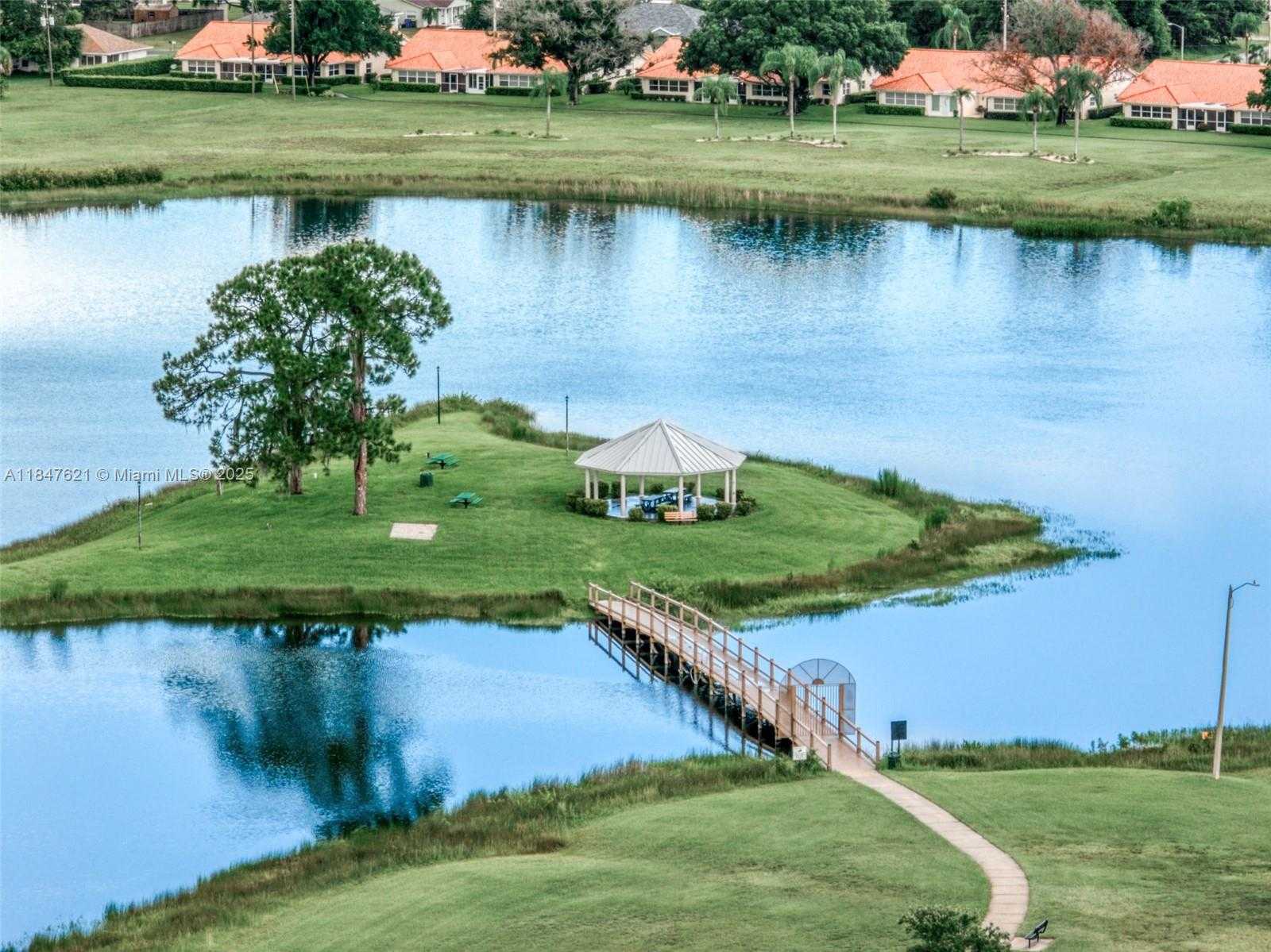 Small Image of 4715 LEUCADENDRA DR, Sebring Number 25