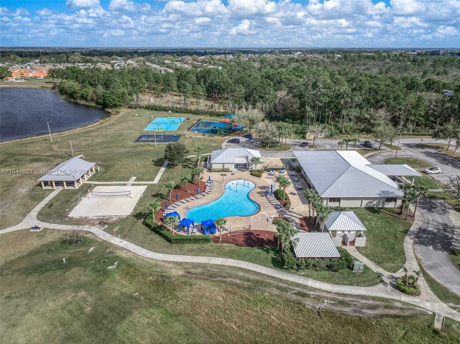 Small Image of 4715 LEUCADENDRA DR, Sebring Number 29