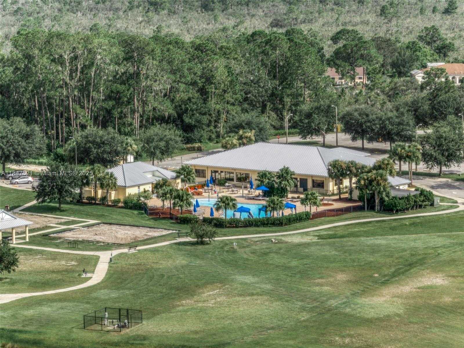 Small Image of 4715 LEUCADENDRA DR, Sebring Number 39