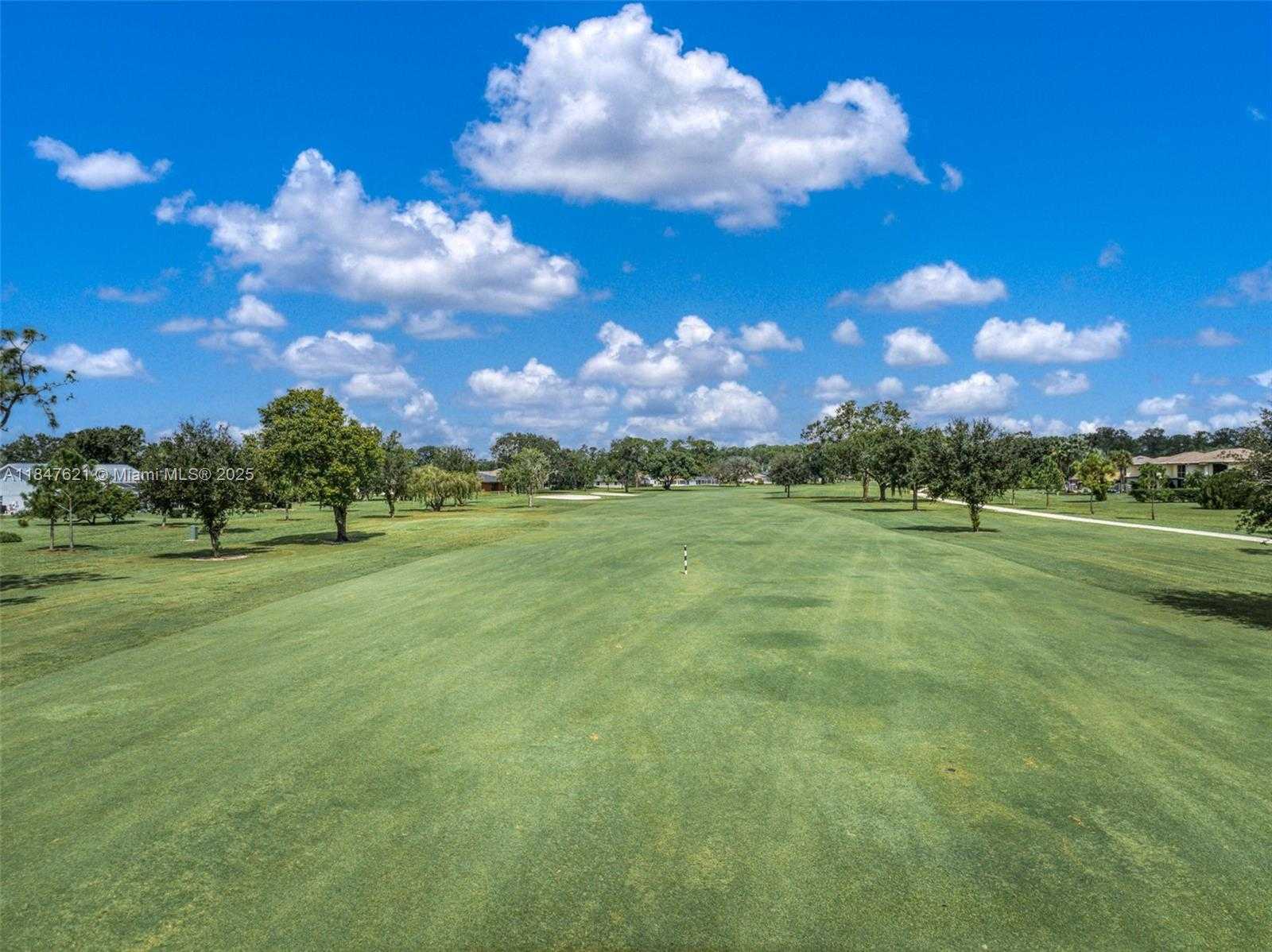 Small Image of 4715 LEUCADENDRA DR, Sebring Number 56