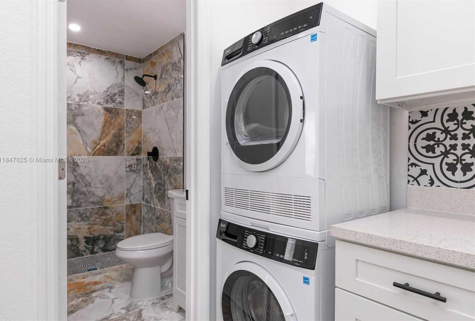 Small Image of 6125 SOUTH WEST 40TH CT, Miramar Number 11