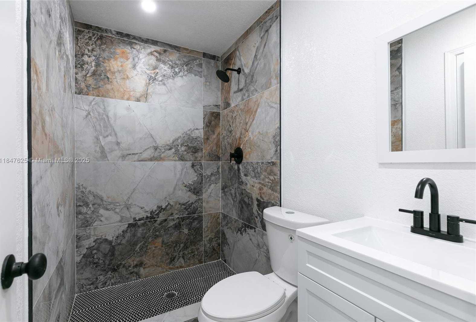 Small Image of 6125 SOUTH WEST 40TH CT, Miramar Number 26