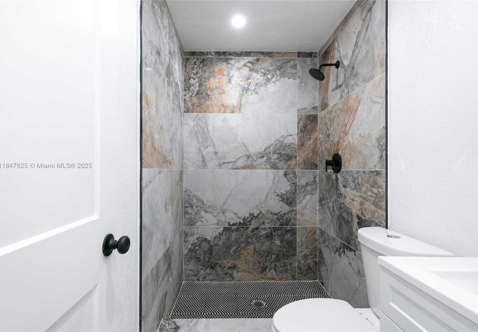 Small Image of 6125 SOUTH WEST 40TH CT, Miramar Number 27
