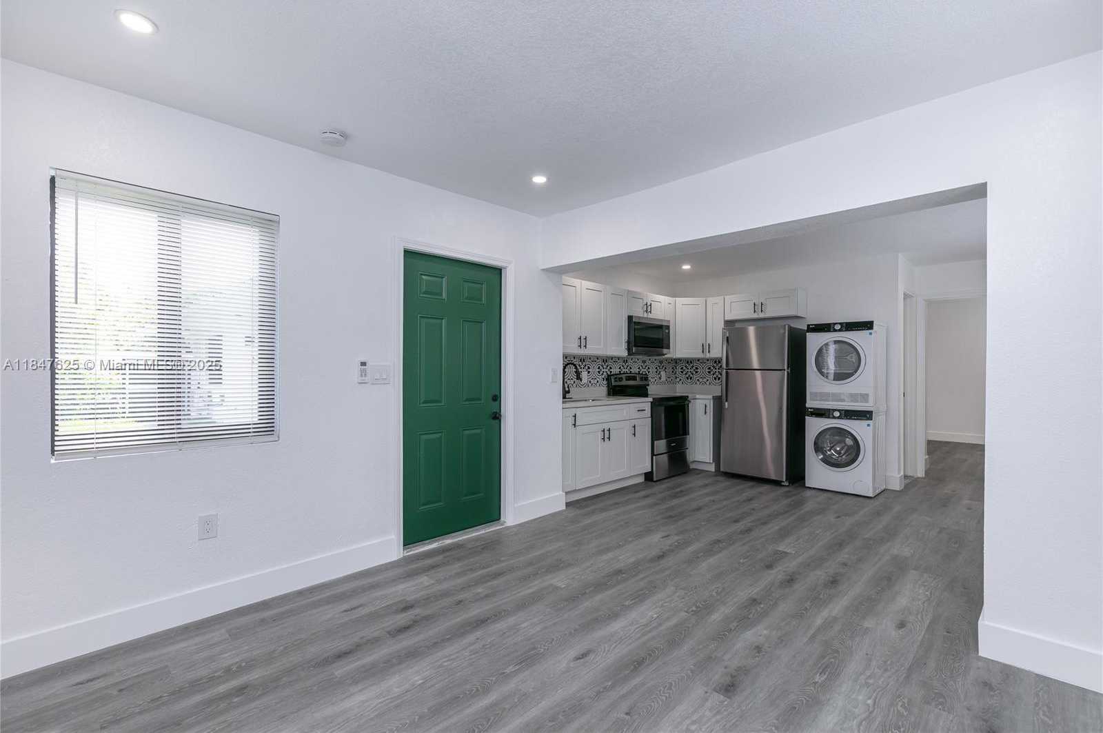 Small Image of 6125 SOUTH WEST 40TH CT, Miramar Number 31